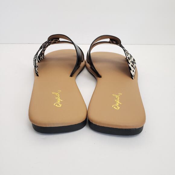 Qupid Womens Slip-On Black Animal Print Flat Two-Tone Sandals - Picture 6 of 8